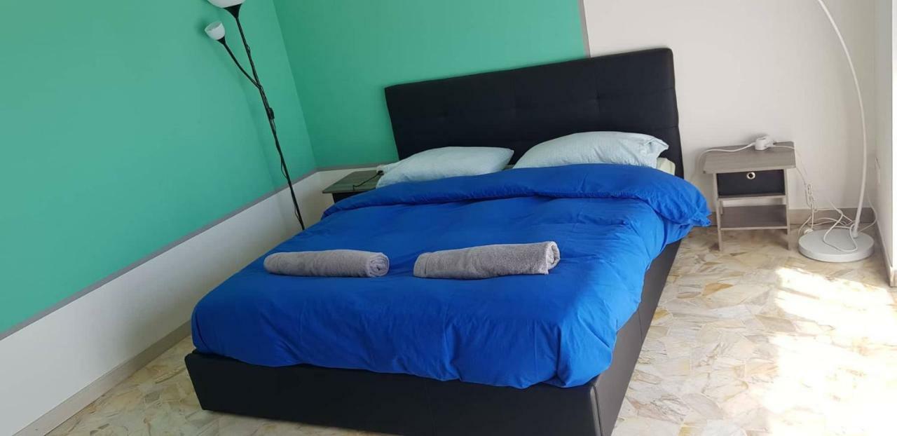 Helloguesthouse Olgiate Comasco Екстер'єр фото