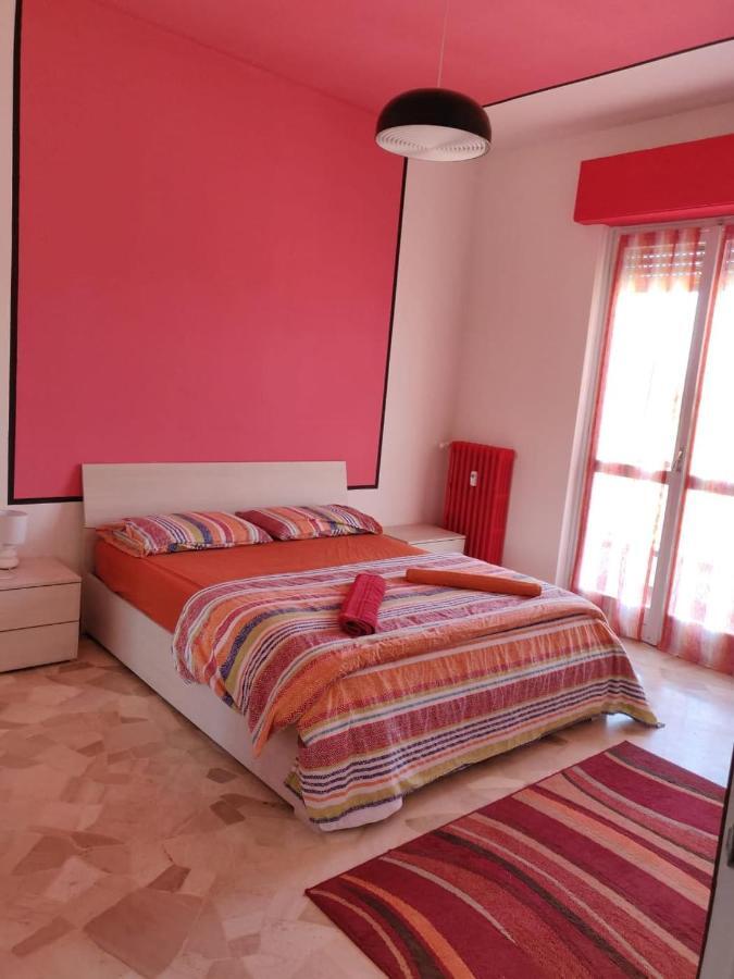 Helloguesthouse Olgiate Comasco Екстер'єр фото